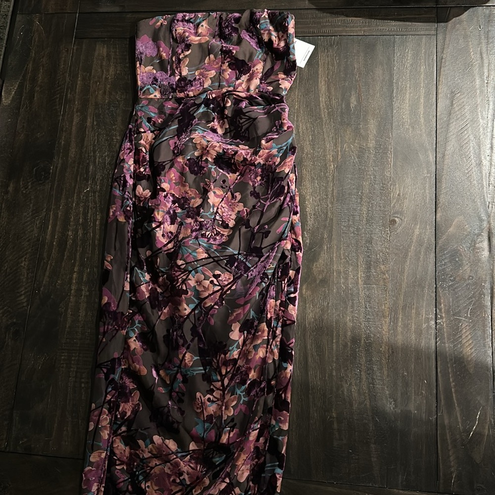Showpo strapless midi dress NWT - Picture 5 of 5